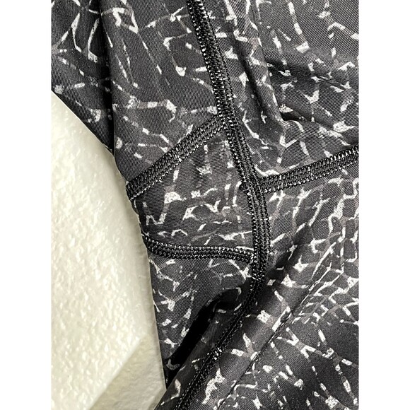 Lululemon Real Quick Crop Leggings Womens 4 Black Samba Snake Battleship Running - Picture 7 of 13